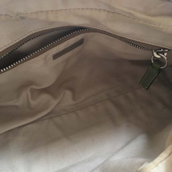 MIU MIU Shoulder Bag in Green Leather - Picture 6 of 12